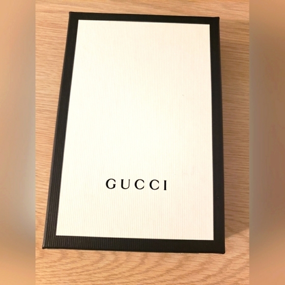 GG iPhone 7/8 Case UFO (Authentic) Design R140-B3-015 Black - Picture 3 of 7